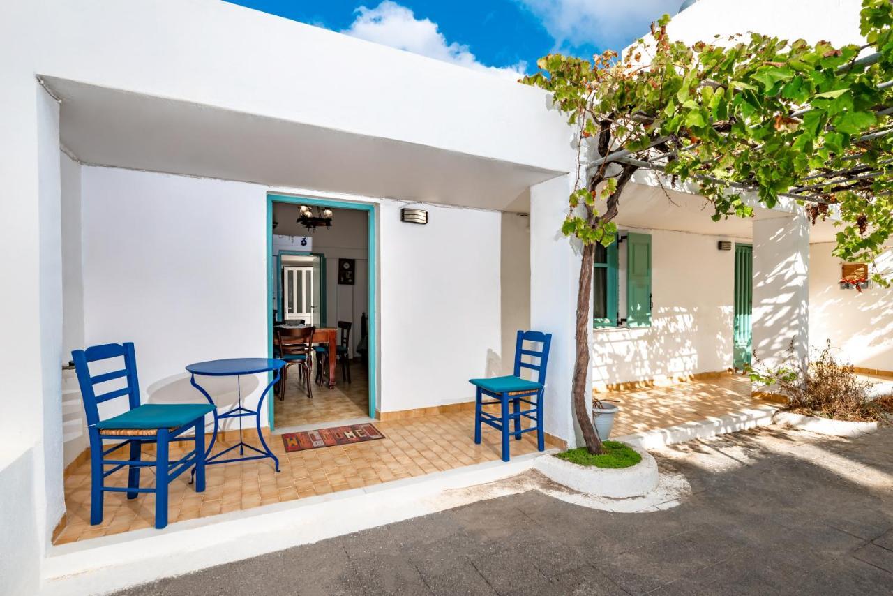 Authentic Santorinian Home Experience Fira  Exterior photo