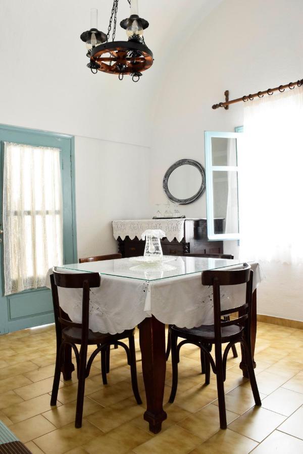 Authentic Santorinian Home Experience Fira  Exterior photo